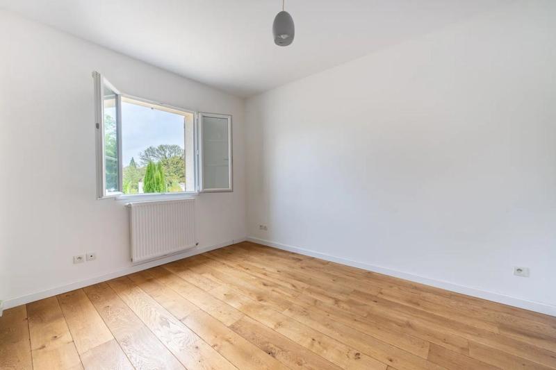 Maison - 143 m² - 6 pièces