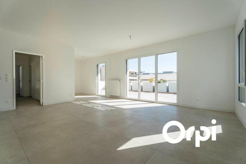 Penthouse - 105 m² - 5 pièces