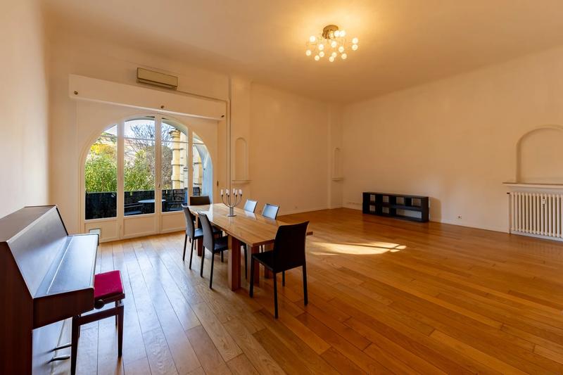 Appartement - 171 m² - 4 pièces