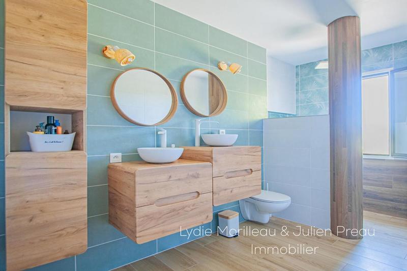 Maison - 196 m² - 8 pièces