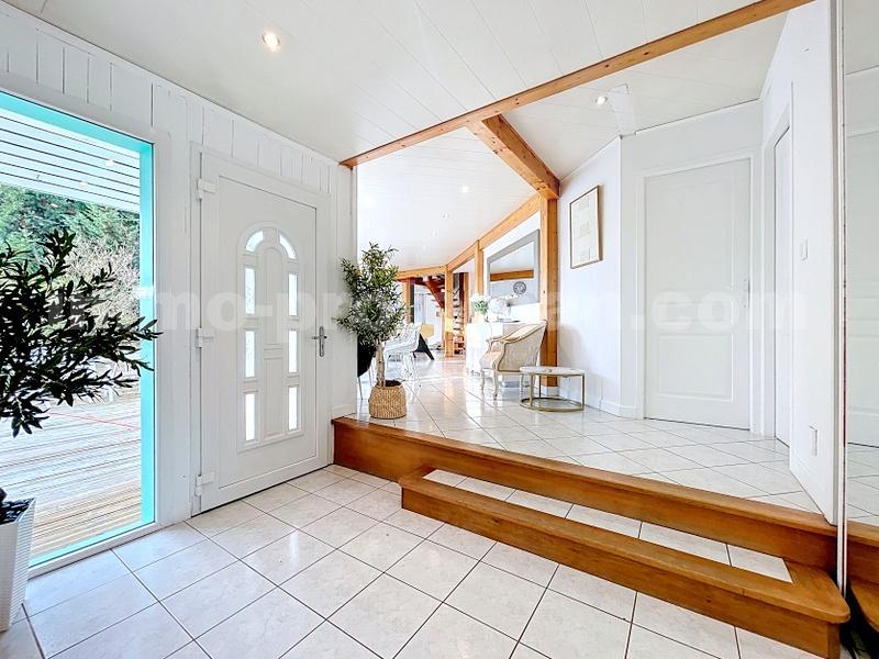 Maison - 184 m² - 7 pièces