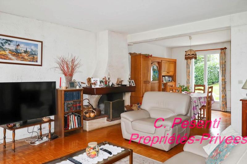 Maison - 98 m² - 5 pièces