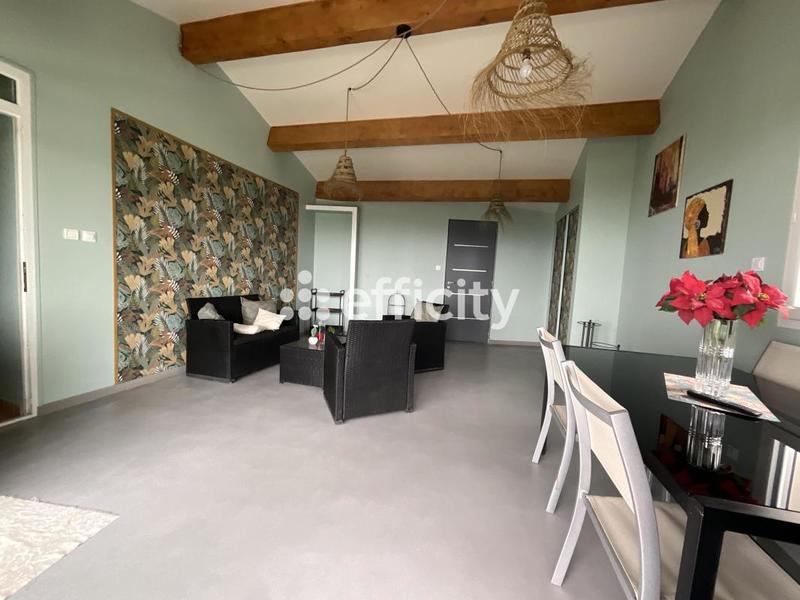 Maison - 188 m² - 8 pièces