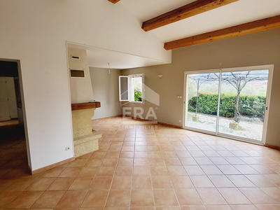 Maison - 111 m² - 4 pièces