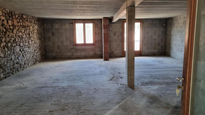 Immeuble - 200 m² - 3 pièces