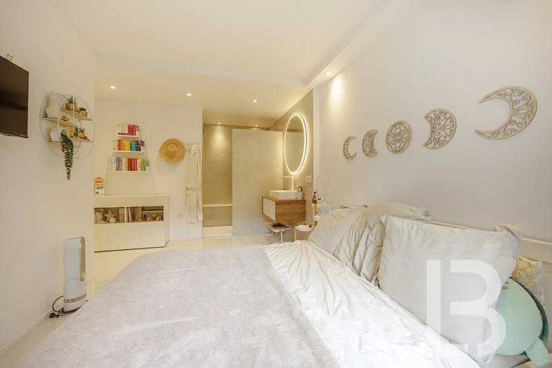 Appartement - 116 m² - 4 pièces