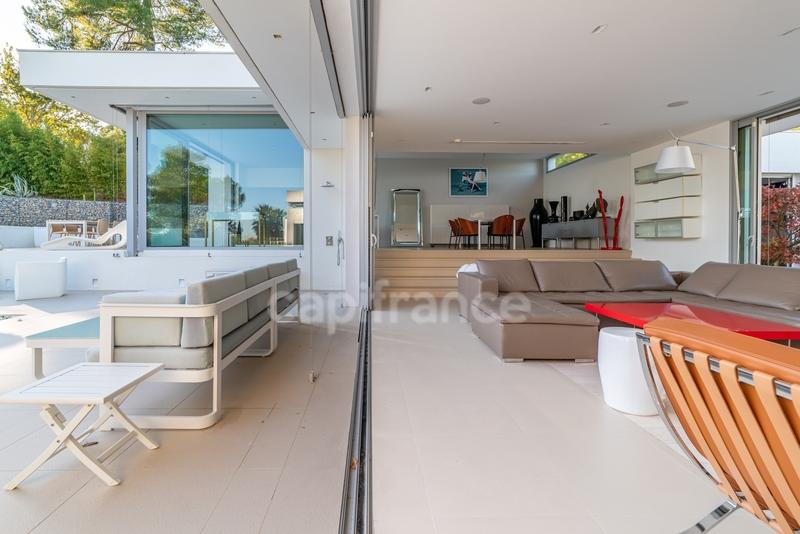 Maison - 400 m² - 11 pièces