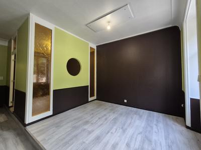 Local commercial - 53 m² - 4 pièces