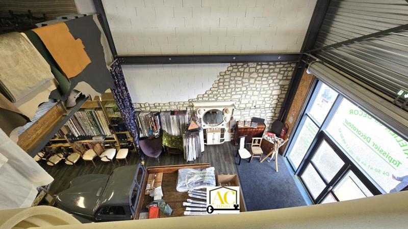 Local commercial - 320 m²