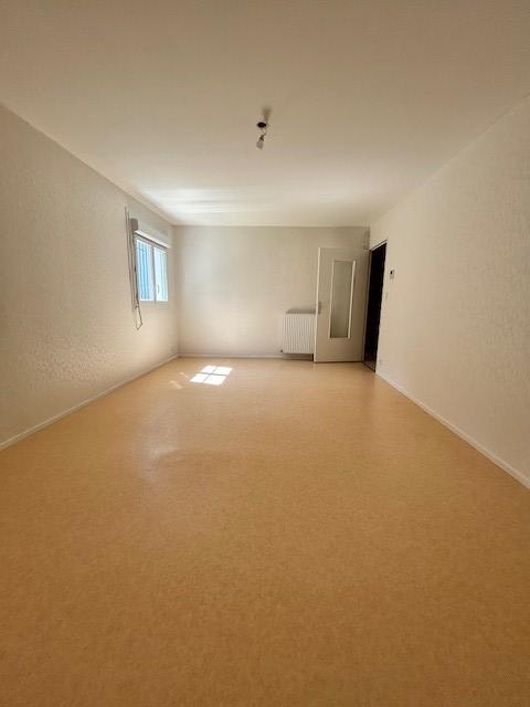 Appartement ancien - 69 m² - 3 pièces