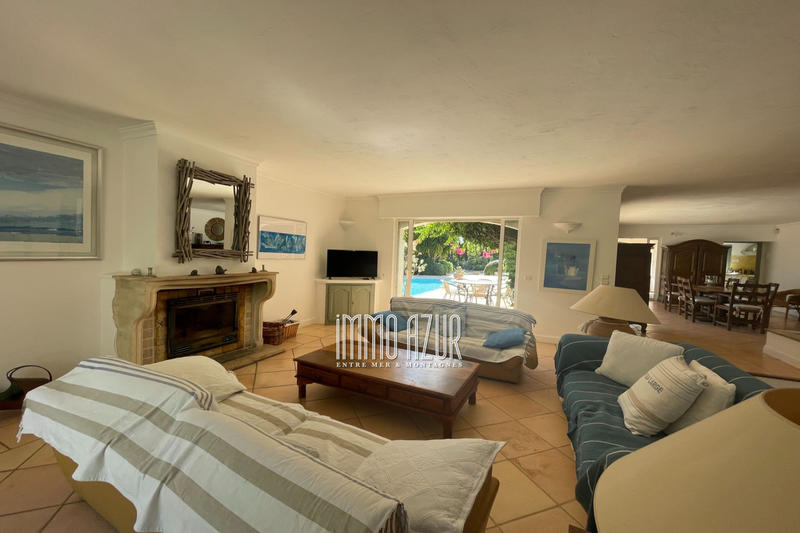 Villa - 200 m² - 6 pièces