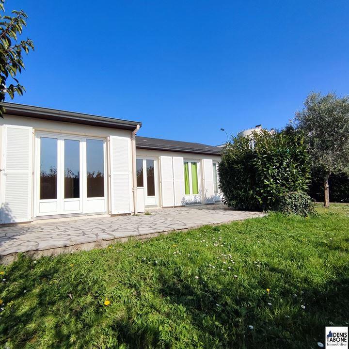 Maison - 111 m² - 6 pièces