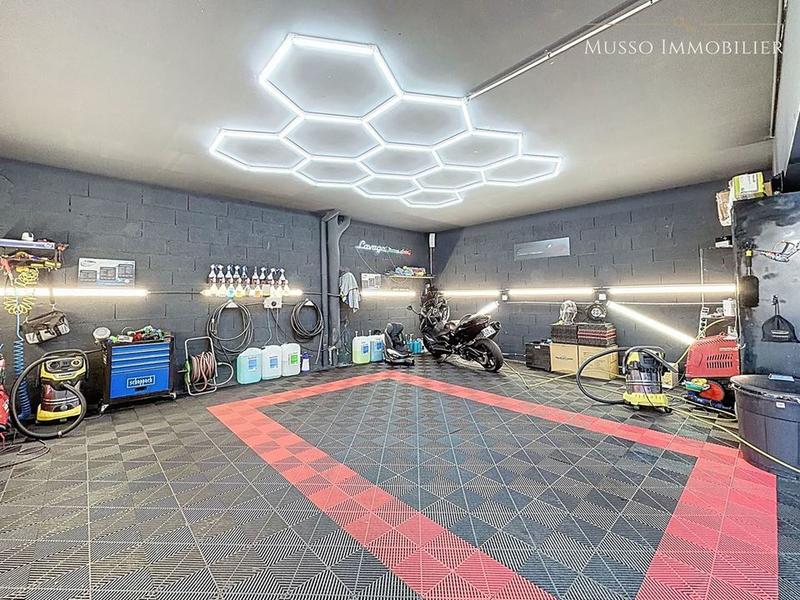 Fonds de commerce - Local commercial - 65 m²