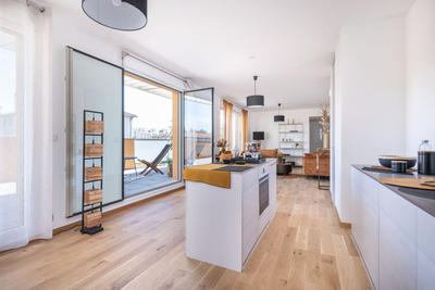 Appartement - 107 m² - 4 pièces