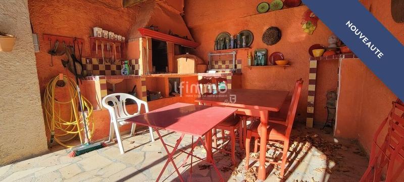 Propriété - 220 m² - 7 pièces