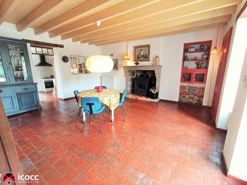 Propriété - 217 m² - 10 pièces