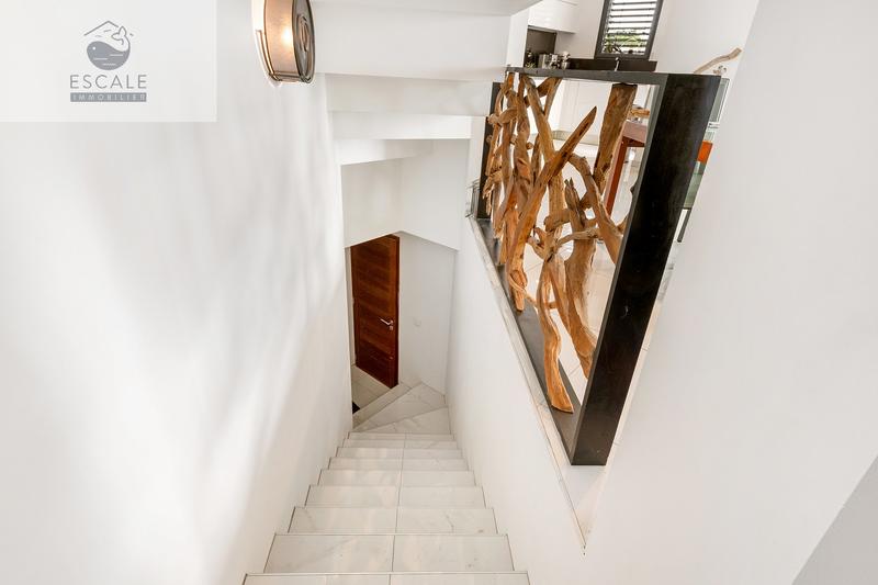 Maison - 200 m² - 6 pièces