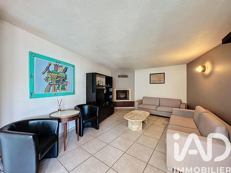 Maison - 185 m² - 8 pièces