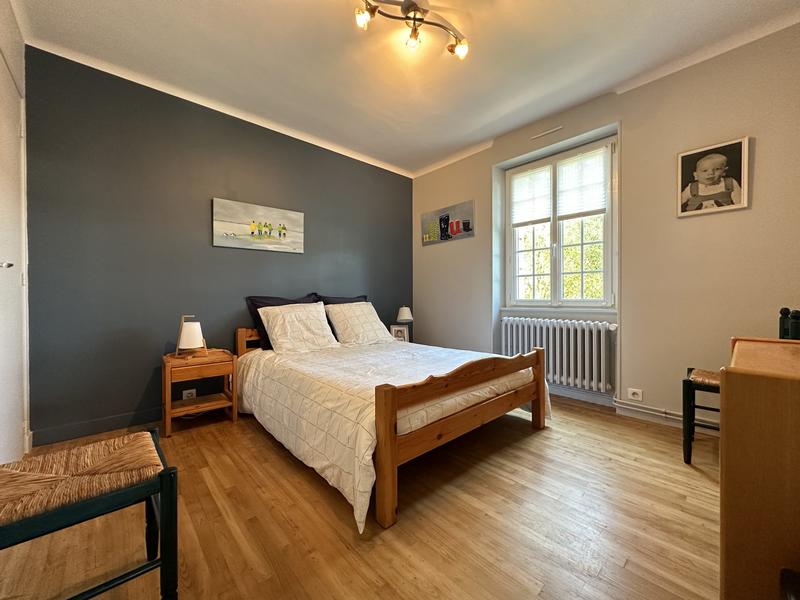 Maison - 260 m² - 11 pièces