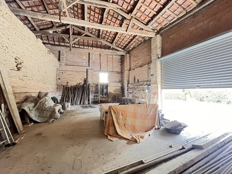 Maison - 300 m² - 5 pièces