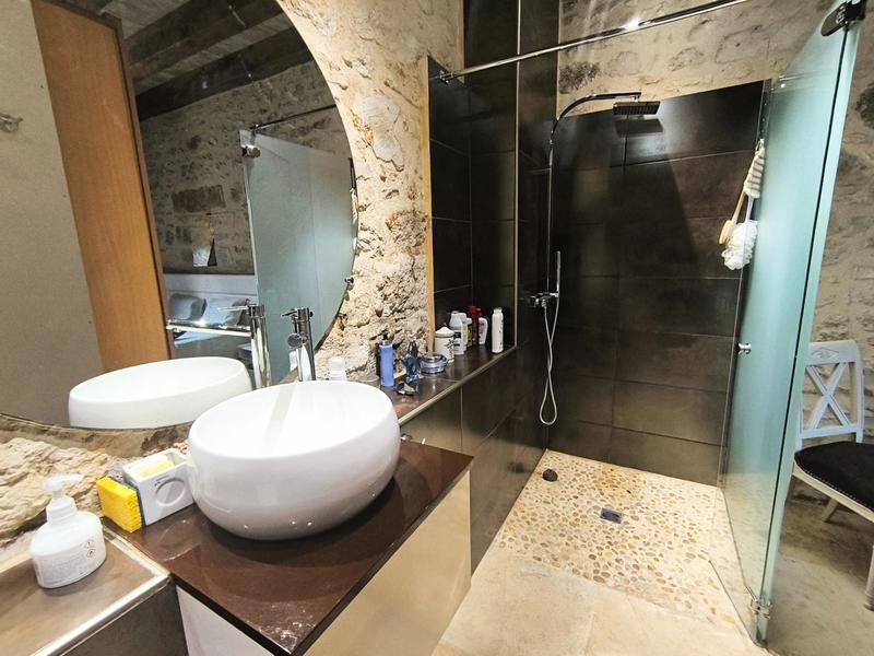 Maison - 180 m² - 7 pièces