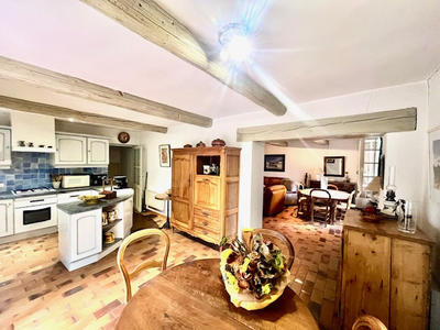 Mas - 170 m² - 7 pièces