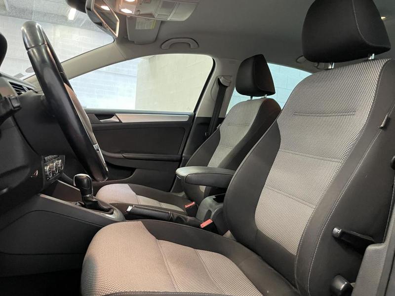 Volkswagen Jetta IV Hybrid 1.4 Tsi 170ch Dsg7 Confortline - Garantie 6 Mois