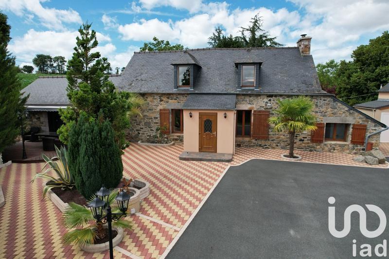 Maison - 170 m² - 8 pièces