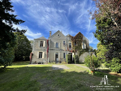 Maison - 346 m² - 11 pièces