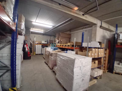 Local d'activités - 1 284 m²