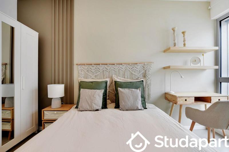 Chambre - 9 m² - 1 pièce