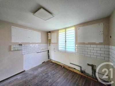 Maison - 159 m² - 7 pièces