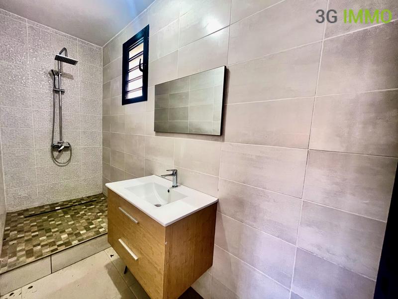 Maison - 101 m² - 8 pièces