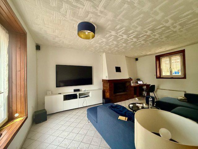 Maison ancienne - 317 m² - 10 pièces