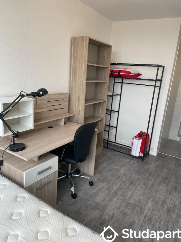 Chambre - 9 m² - 1 pièce