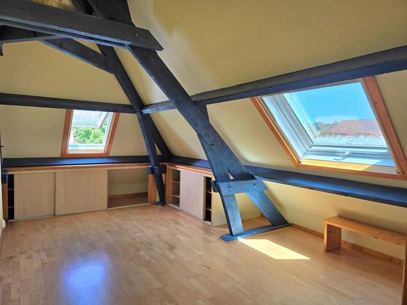 Maison - 262 m² - 9 pièces