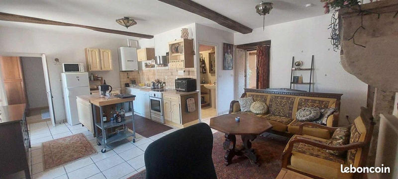 Maison - 230 m² - 9 pièces