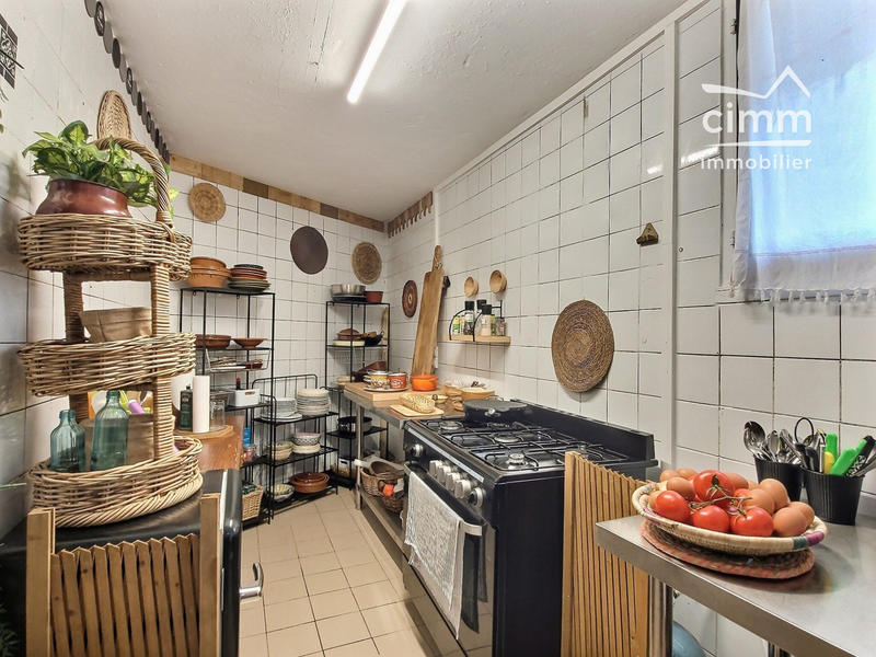 Maison ancienne - 354 m² - 8 pièces