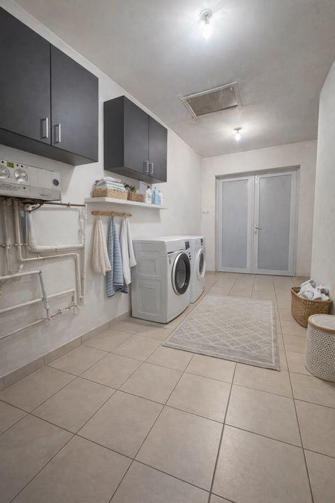 Demeure - 271 m² - 5 pièces