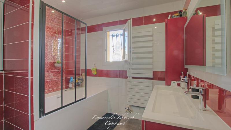 Maison - 91 m² - 4 pièces