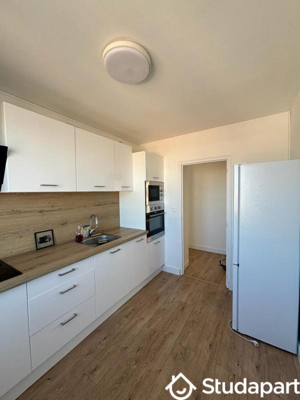 Chambre - 11 m² - 1 pièce