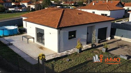 Maison - 98 m² - 4 pièces