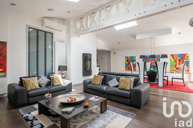 Maison de ville - 230 m² - 6 pièces