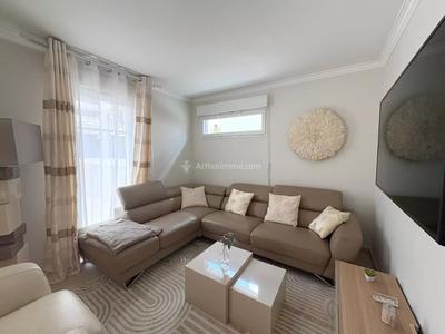 Maison - 111 m² - 5 pièces