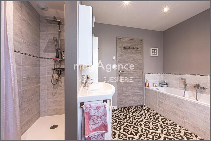 Maison - 164 m² - 7 pièces