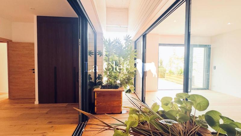 Loft - 178 m² - 4 pièces