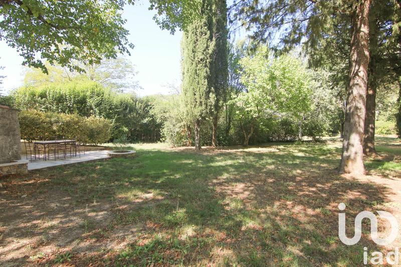 Maison - 675 m² - 20 pièces