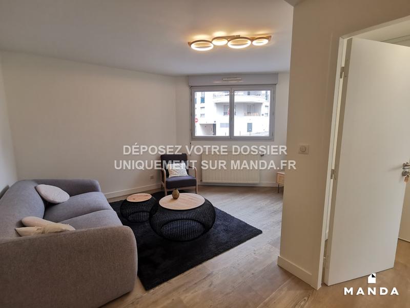 Chambre - 11 m² - 4 pièces