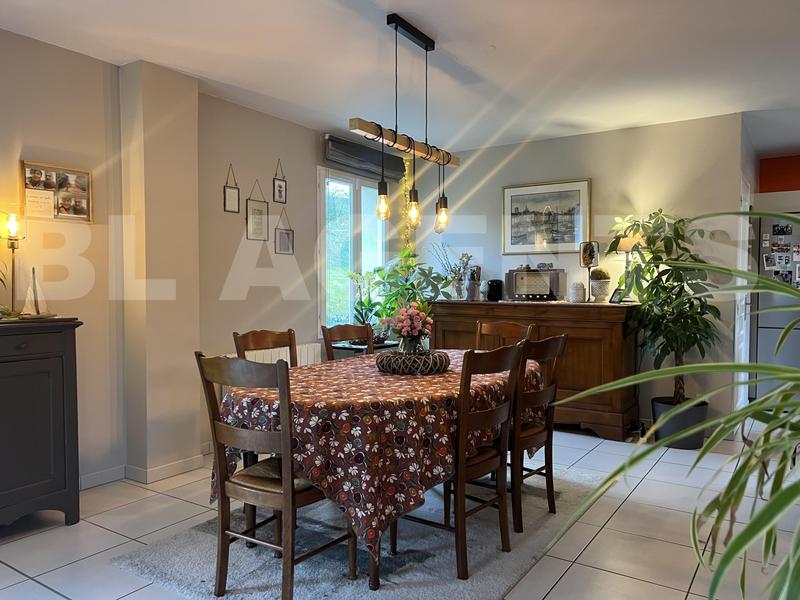 Maison contemporaine - 145 m² - 4 pièces