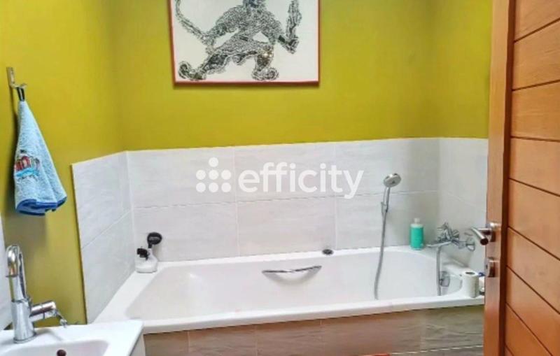 Maison - 150 m² - 6 pièces